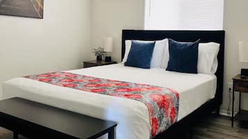 3 Schlafzimmer, Schreibtisch, BĂŒgeleisen/BĂŒgelbrett, Reisekinderbett