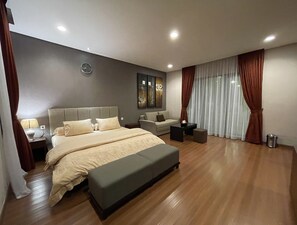 5 dormitorios, tabla de planchar con plancha, wifi y ropa de cama