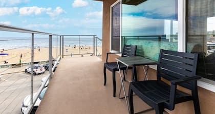 Capitola Seaside Studio