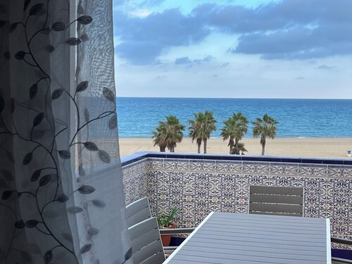 Two Bedroom Apartment on Front Line Of The Beach
