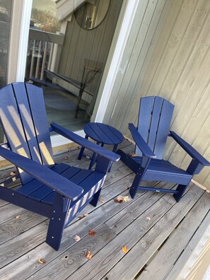 Property grounds - Updated 2 bedroom condo walking distance to restaurants and rec path (Stowe)