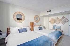 2 bedrooms, iron/ironing board, WiFi, bed sheets - Spacious Beach Front 2/2 Apartment  (Hollywood)