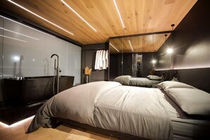 Unclassified image, 2 of 43, button