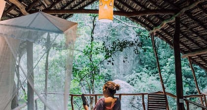 Magical Tree House in Jungle next to Pidurangala