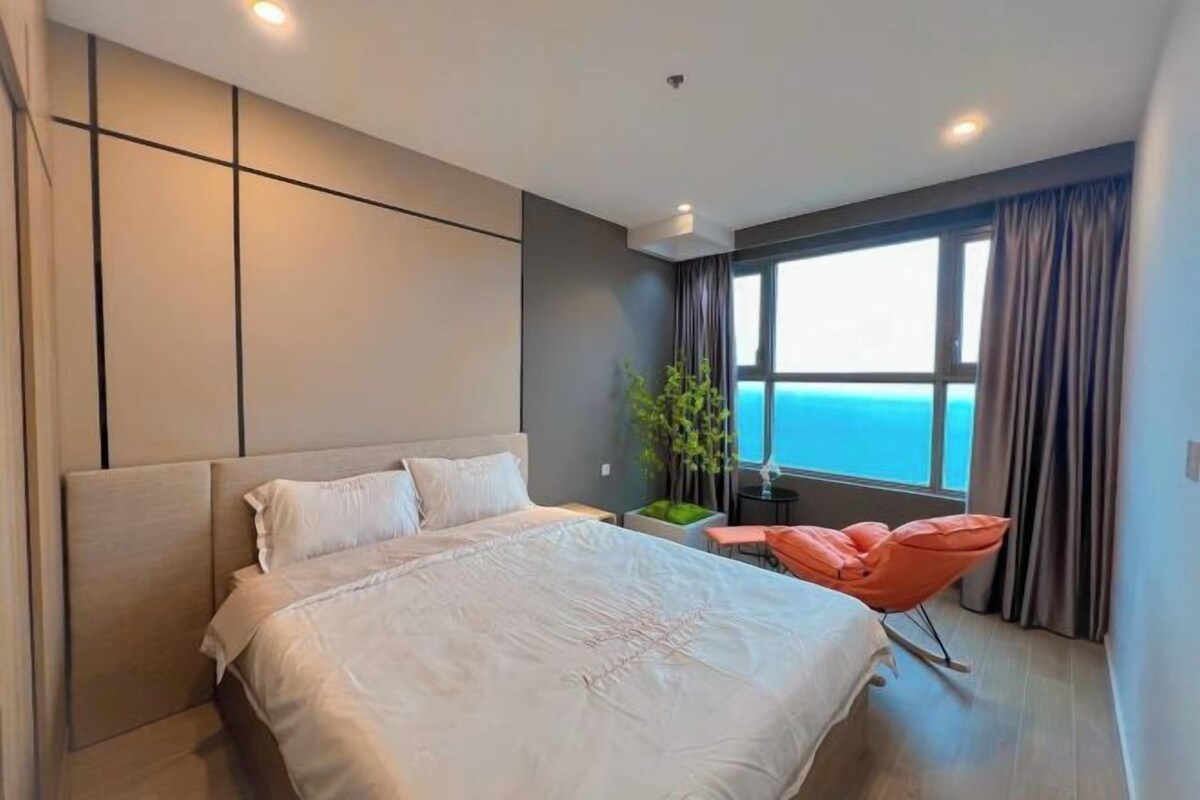 Premium bedding, memory-foam beds, minibar, desk