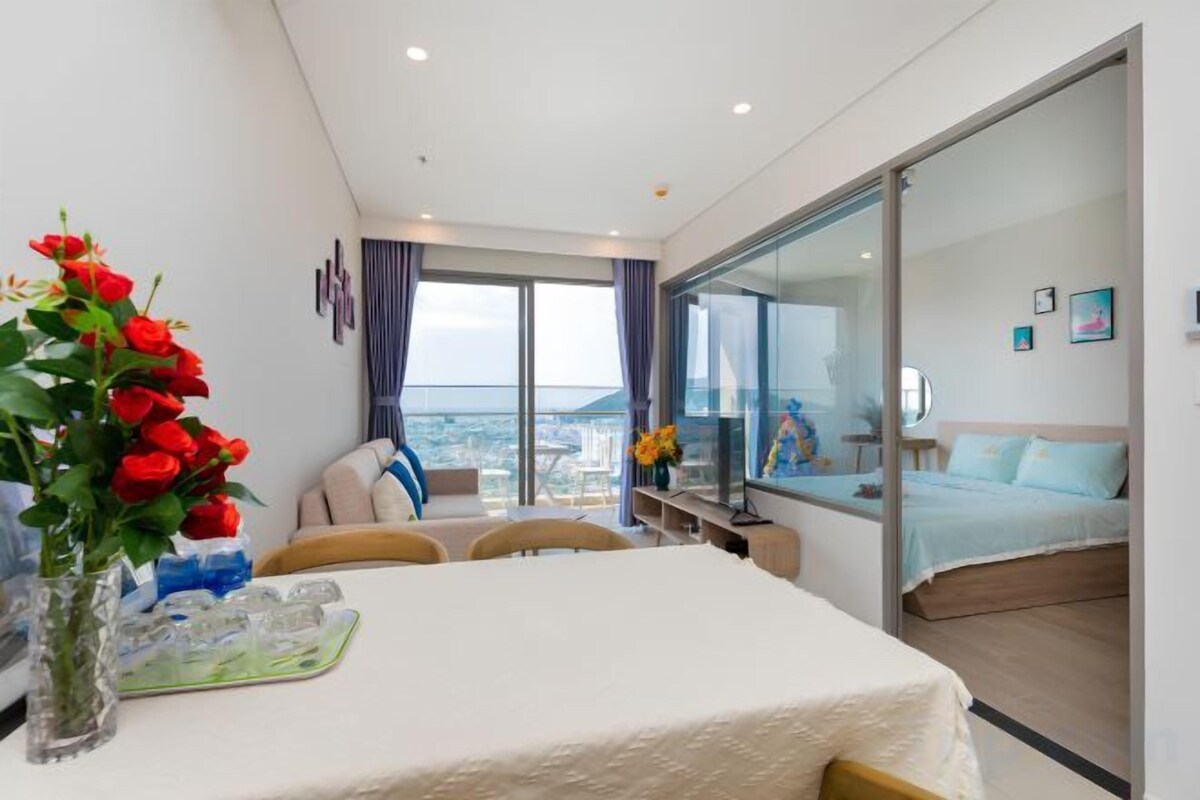 Premium bedding, memory-foam beds, minibar, desk