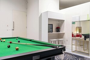 Games room - Hillside Luxe | Spa & Bay Views (Mount Martha)