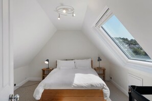 4 bedrooms, iron/ironing board, travel cot, WiFi