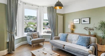 Spacious House & Garden in Ilfracombe