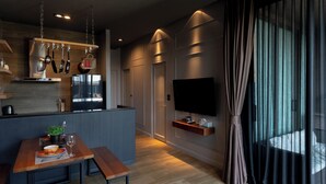 Room - Saturdays A406 (Rawai)