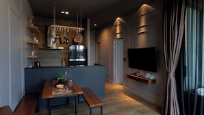 Room - Saturdays A406 (Rawai)