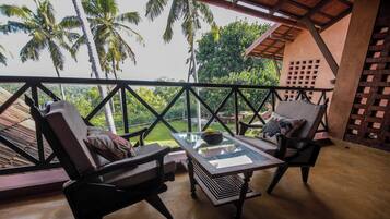 Ayur Earth Villla Premium | Balkon