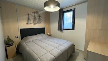 2 bedrooms