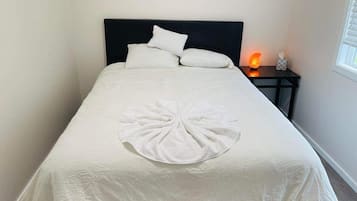 2 Schlafzimmer, BĂŒgeleisen/BĂŒgelbrett, WLAN, BettwĂ€sche