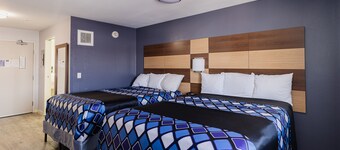 Coratel IGH- 2 Queen Suite with Kitchenette NS Oversized