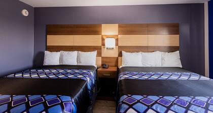 Coratel IGH- 2 Queen Suite with Kitchenette NS Oversized