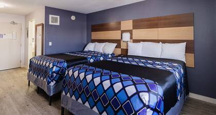 Coratel IGH - Deluxe 2 Queen Studio with Kitchenette NS Oversized