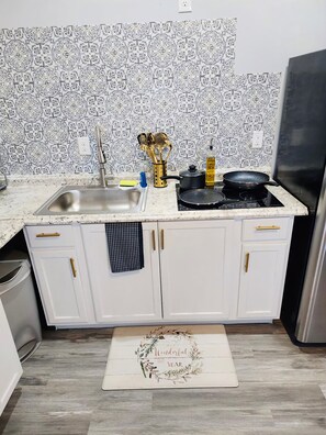 Refrigerador y parrilla de estufa 