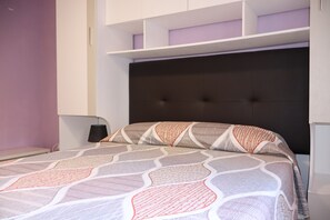 1 bedroom, iron/ironing board, bed sheets