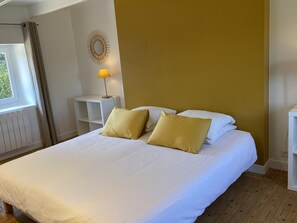 2 Schlafzimmer, Bügeleisen/Bügelbrett, Reisekinderbett, WLAN