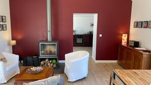 TV connectée, cheminée