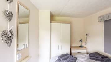3 bedrooms, individually decorated, individually furnished, free WiFi