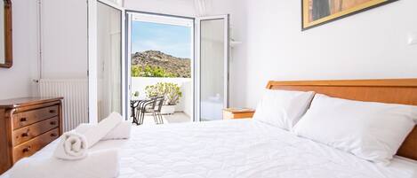 2 chambres, bureau, fer et planche à repasser, Wi-Fi gratuit