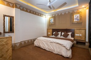 Quarto luxo | 1 quarto, Wi-Fi de cortesia