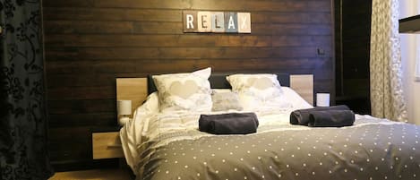 2 habitaciones, tabla de planchar con plancha y wifi gratis
