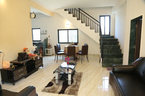 3BHK Villa with Pool in the middle of pure nature