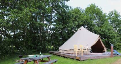 Glamping Tent in Twijzel near Nature