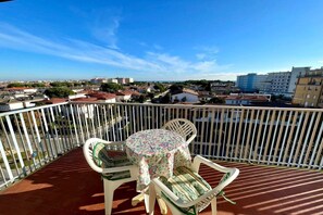 Outdoor dining - Apartment in Caorle (VE) (Caorle (VE))