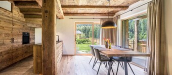 Chalet 'Zu Wosser' with Mountain View, Private Terrace and Garden