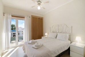 2 bedrooms, free WiFi, bed sheets - Apartment 'Royal Cabanas Beach 145' with Shared Pool, Shared Garden and Air Conditioning (Cabanas de Tavira)