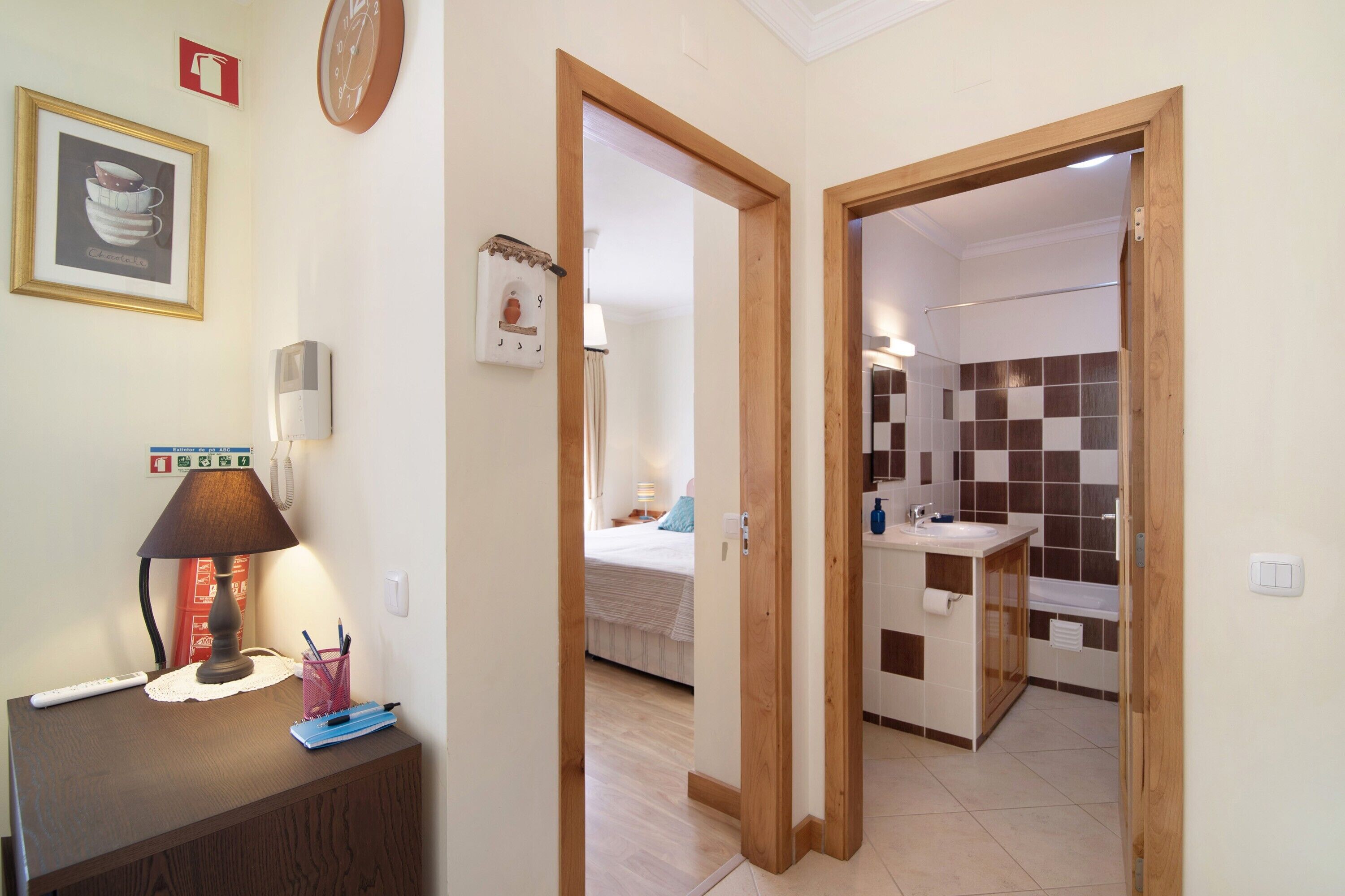 1 habitación y ropa de cama 