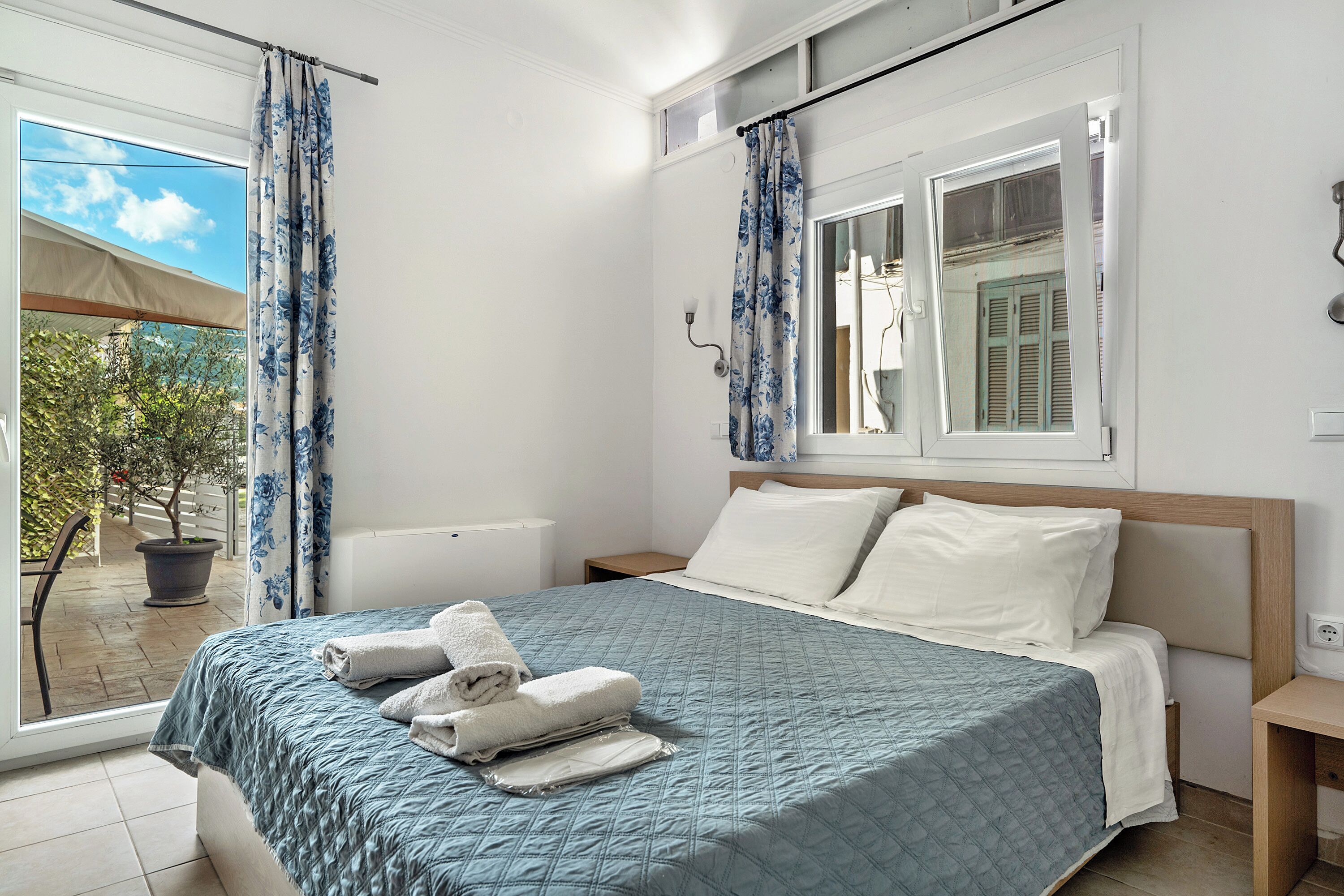 2 chambres, fer et planche à repasser, Wi-Fi gratuit, draps fournis