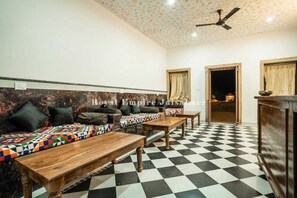 Reception - Royal Empire Camp & Resort Jaisalmer (Jaisalmer)