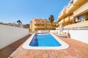 Pool - Holiday Apartment "Royal Cabanas Golf 87" with Sea View, Shared Pool & Private Terrace (Cabanas de Tavira)