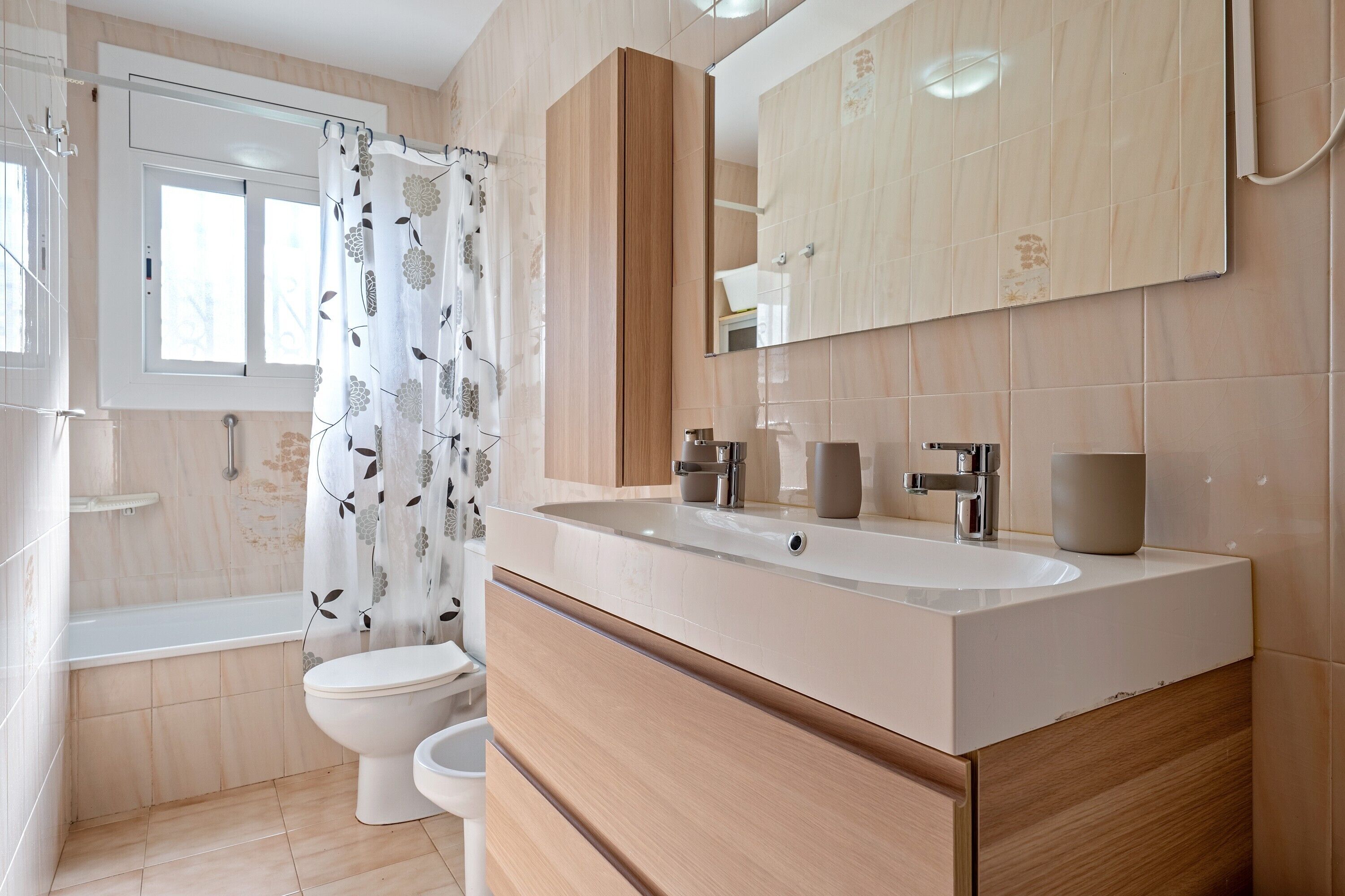 Baignoire, serviettes fournies