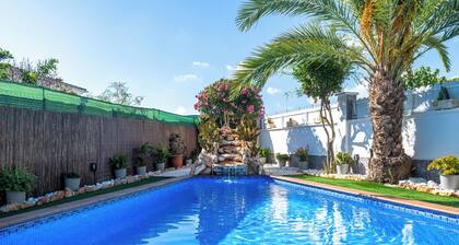 Villa "Traditional" with Private Pool & Wi-Fi