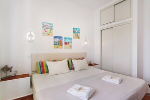 1 quarto, Wi-Fi de cortesia, roupa de cama