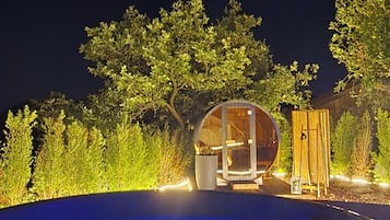 Couples treatment room(s), Turkish bath/hammam, body treatments