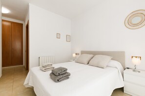 2 soveværelser, strygejern/strygebræt, sengetøj