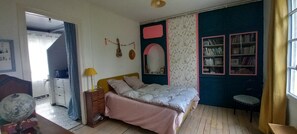 6 chambres, fer et planche à repasser, Wi-Fi gratuit, draps fournis