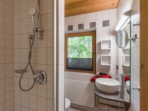 Savon, papier toilette
