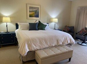 3 chambres, bureau, fer et planche à repasser, accès au Wi-Fi (inclus)