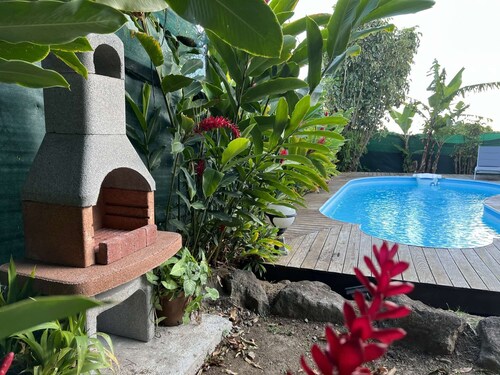 AIR-CONDITIONED STUDIO WITH POOL