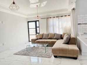 Smart TV, DVD player
