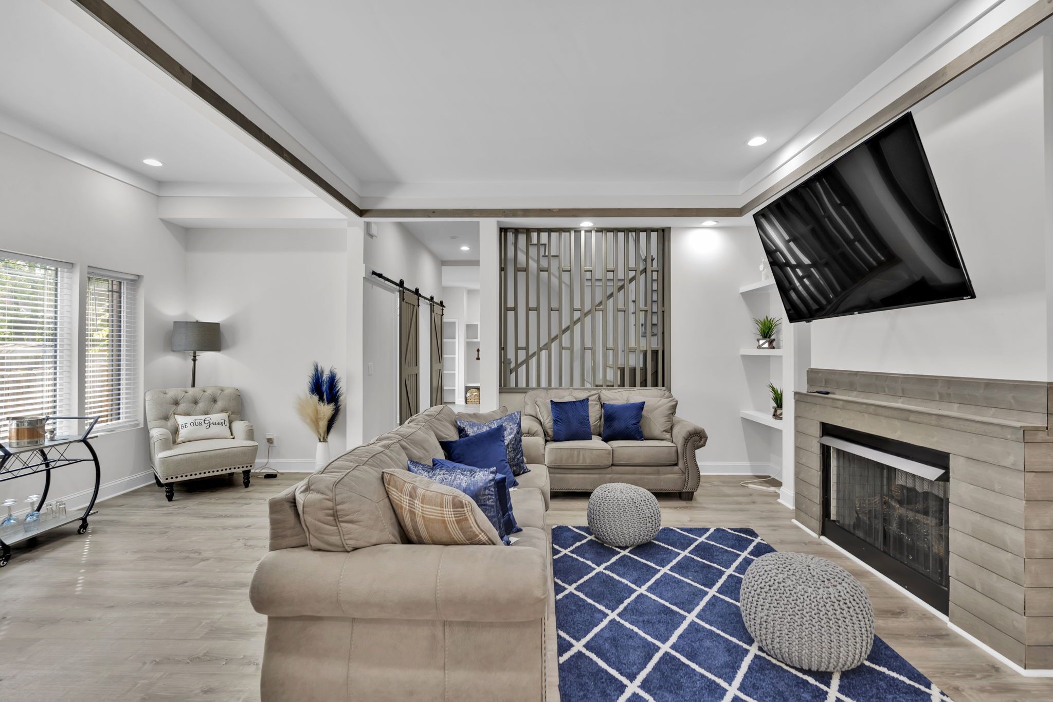 Luxury 4 Bedroom Home, with Rooftop Deck, 4 Min. from Downtown Nashville!