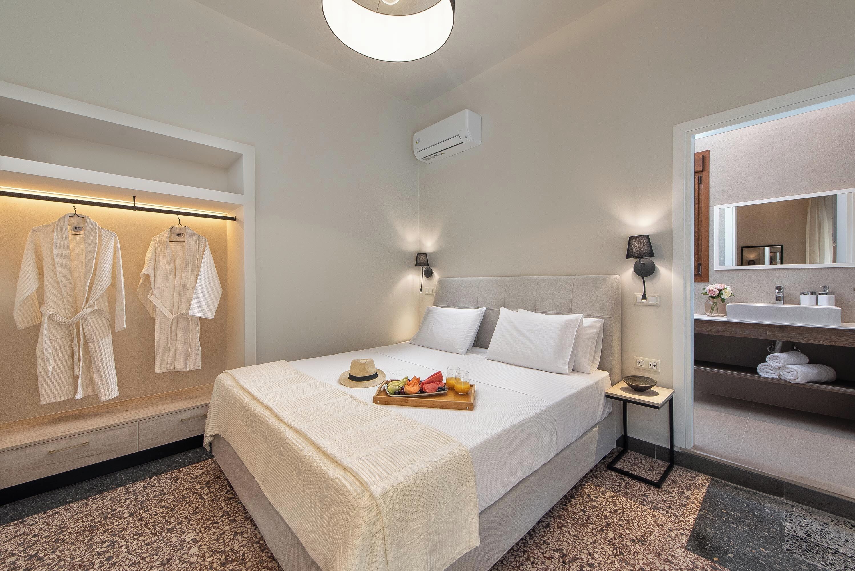 3 bedrooms, iron/ironing board, free WiFi, bed sheets